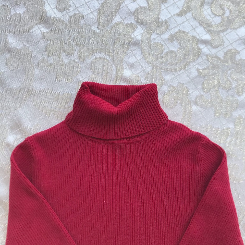 vintage red turtleneck
